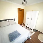 Apartment In Historic Uskudar